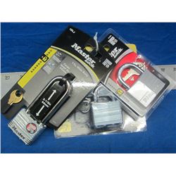 Lot of 3 Master Locks