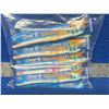Image 1 : New Oral-B Toothrushes bundle of 10