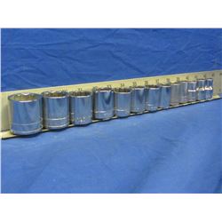 Craftsman sockets 13 piece 7/16" - 1 1/4"