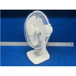 12" 3 speed / ocsillating Fan