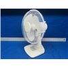 Image 1 : 12" 3 speed / ocsillating Fan