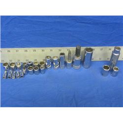 22 Snap - On  Sockets & 2 are swivels / and 3 Mac sockets