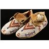 Image 2 : Pair of Sioux Indian Beaded Moccasins