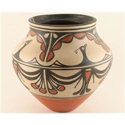 Santa Domingo Olla Jar