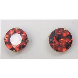 $160 10kt Garnet