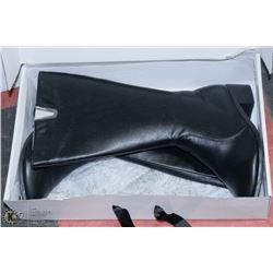 NEW ADDITION ELLE BOOTS SIZE 12