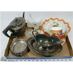 ESTATE FLAT OF COLLECTIBLES