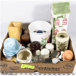 FLAT OF KNICK KNACKS