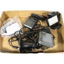 GARMIN NUVI GPS UNIT WITH HOOKUPS AND WITH A DIGI