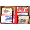 Image 1 : BOX OF ASSORTED DESIGNER PAPYRUS CHRISTMAS