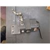 Image 2 : Enerpac Manual Valve, 4-Way 3 Position, Closed Center, P/N: 4-C-R-B-X