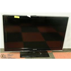 40" SAMSUNG  LCD TELEVISION WITH REMOTE