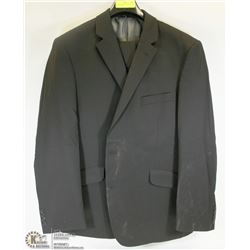 2PC BELLISSIMO BLACK SUIT SIZE 48R JACKET 34S