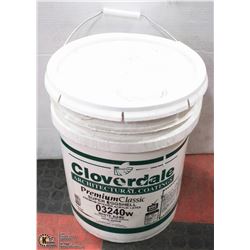 5 GAL. CLOVERDALE PREMIUM CLASSIC WHITE BASE