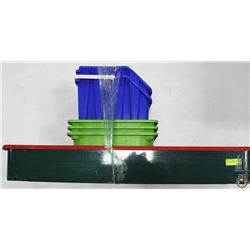 LOT OF STORAGE CONTAINERS