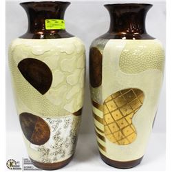 LOT OF 2 SHOWROOM 14" GOLD ABSTRACT