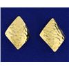 Image 1 : Diamond Shaped Gold Hammered Earrings