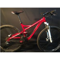 RED DEVINCI ATLAS 20 SPEED FULL SUSPENSION MOUNTAIN BIKE WITH FULL DISC BRAKES