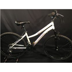 WHITE NAKAMURA INSPIRE 18 SPEED FRONT SUSPENSION MOUNTAIN BIKE