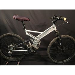 GREY 24 SPEED FULL SUSPENSION MOUNTAIN BIKE WITH FULL DISC BRAKES