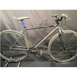 BLACK SINGLE SPEED ROAD BIKE