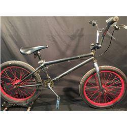 BLACK SINGLE SPEED BMX BIKE