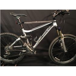 GREY TREK FUEL EX 27 SPEED FULL SUSPENSION MOUNTAIN BIKE WITH FULL HYDRAULIC DISC BRAKES