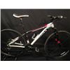 Image 1 : WHITE TREK 8.3 DS 24 SPEED FRONT SUSPENSION MOUNTAIN BIKE WITH FULL DISC BRAKES