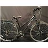 Image 1 : BLACK DEVINCI ZURICH 21 SPEED EASY STEP FRONT SUSPENSION HYBRID BIKE