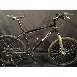 BLACK BRODIE LIGHTNING 27 SPEED FRONT SUSPENSION MOUNTAIN BIKE WITH FULL DISC BRAKES