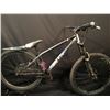 Image 1 : BLACK SINGLE SPEED FRONT SUSPENSION MOUNTAIN BIKE WITH REAR DISC BRAKES