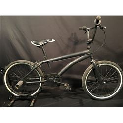 BLACK SINGLE SPEED BMX BIKE