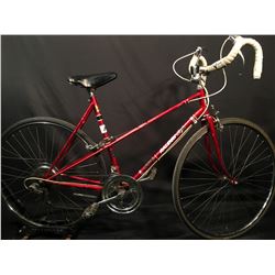 RED RALEIGH ROYALE 10 SPEED ROAD BIKE