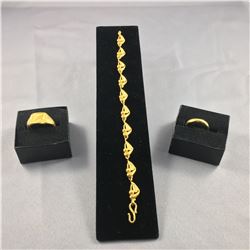ONE 22-24KT YELLOW GOLD LINK STYLE BRACELET 18CM. REPLACEMENT VALUE: $1450.00. ONE 22KT YELLOW