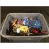 Image 1 : BIN OF ASSORTED HAND TOOLS