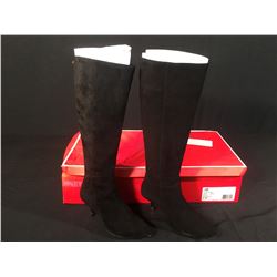 LADIES BLACK COACH FAYTH SUEDE KNEE HIGH BOOT - SIZE 5