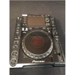PIONEER CDJ-2000 PRO GRADE DIGITAL DJ DECK