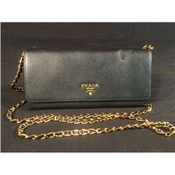 BLACK PRADA SMALL LEATHER PURSE - IMPERFECTION ON FRONT