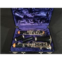 BUNDY 577 CLARINET IN CASE