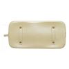 Image 5 : Louis Vuitton Ivory Vernis Monogram Alma GM Handbag