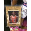 Image 2 : MICHAEL JORDAN SPACE JAM 10" FIGURE & 1984 USA OLYMPIC BASKETBALL CARD