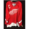 Image 3 : STEVE YZERMAN AUTOGRAPHED RED WINGS HOCKEY JERSEY W/ COA