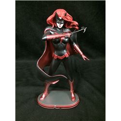 DC Collectibles Comics Cover Girls: Batwoman Statue (IN BOX)