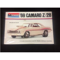 MONOGRAM '69 CAMARO Z/28 1/24 SCALE UNASSEMBLED MODEL KIT IN BOX