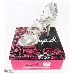 LADIES SILVER STRAPPY HIGH HEELED SANDALS SIZE 6.5