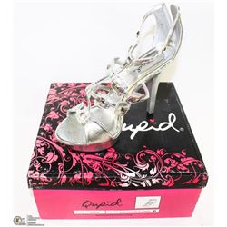 LADIES SILVER STRAPPY HIGH HEELED SANDALS SIZE 8