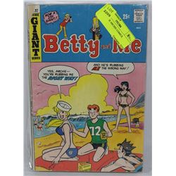 18 VINTAGE ARCHIE COMICS.