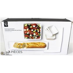 BRAND NEW 7PC SERVING SET IN BOX