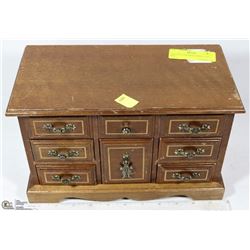 VINTAGE 8 DRAWER JEWELLERY BOX