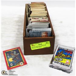BOX OF VINTAGE 1970S & 80S COLLECTOR CARDS
